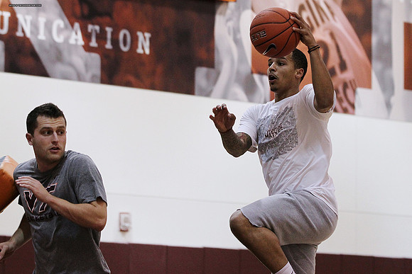 2014.11.05. VT Men Basketball Team Practice.