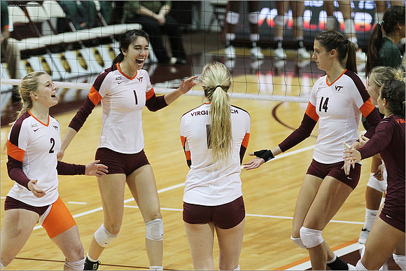 2013.11.08. Miami FL at VT. Volleyball.