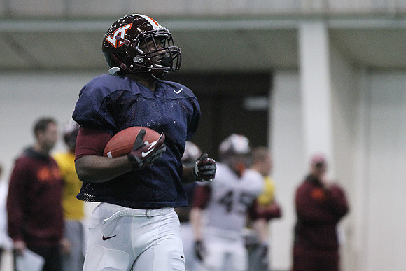 2013.12.14. VT Intrasquad Practice.