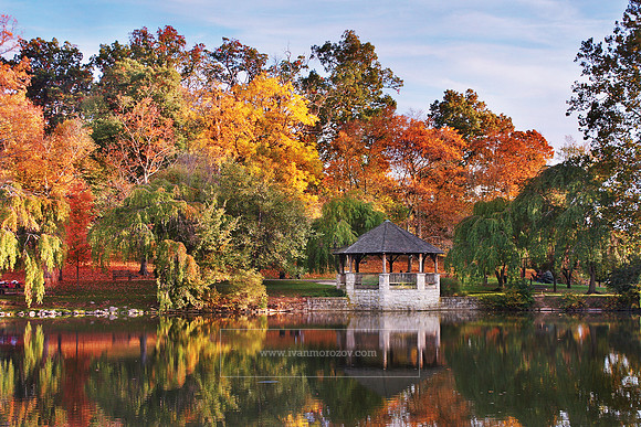 Fall colors at the Duck Pond, Virginia Tech.