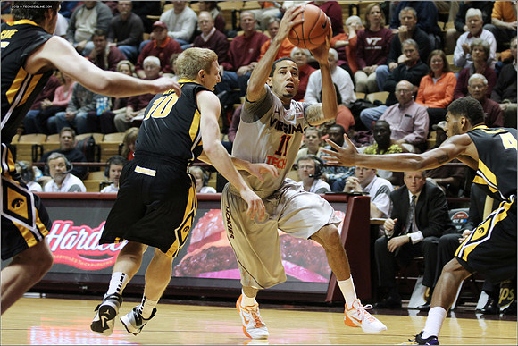 2012.11.27. Iowa (Hawkeyes) at Virginia Tech (Hokies).