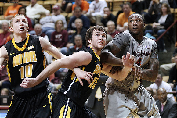 2012.11.27. Iowa (Hawkeyes) at Virginia Tech (Hokies).