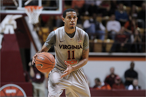 2012.11.27. Iowa (Hawkeyes) at Virginia Tech (Hokies).