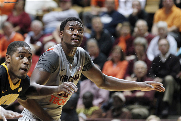 2012.11.27. Iowa (Hawkeyes) at Virginia Tech (Hokies).
