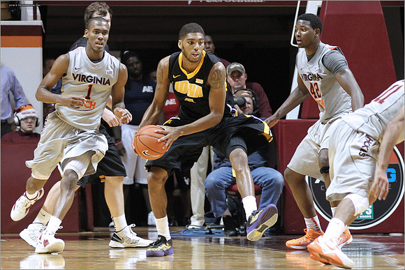 2012.11.27. Iowa (Hawkeyes) at Virginia Tech (Hokies).