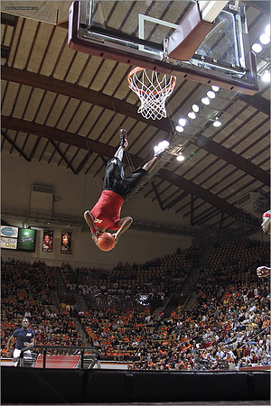 2012.11.27. Iowa (Hawkeyes) at Virginia Tech (Hokies).