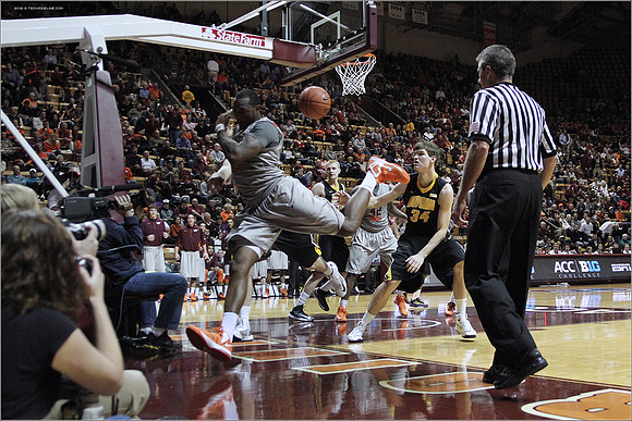 2012.11.27. Iowa (Hawkeyes) at Virginia Tech (Hokies).