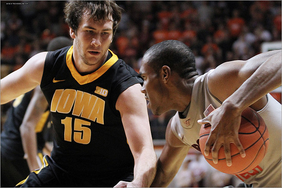 2012.11.27. Iowa (Hawkeyes) at Virginia Tech (Hokies).
