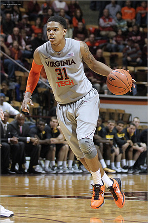 2012.11.27. Iowa (Hawkeyes) at Virginia Tech (Hokies).