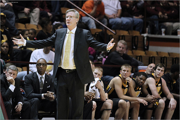 2012.11.27. Iowa (Hawkeyes) at Virginia Tech (Hokies).