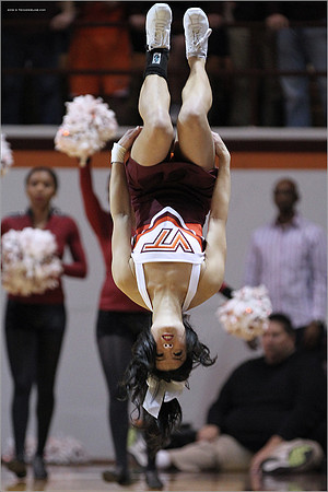2012.11.27. Iowa (Hawkeyes) at Virginia Tech (Hokies).