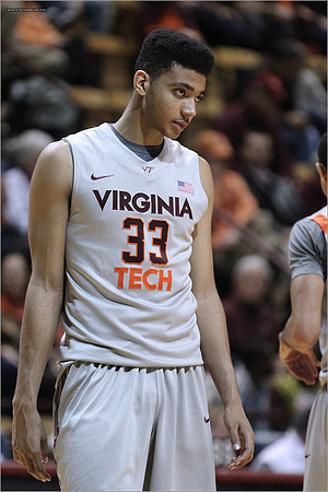 2012.11.27. Iowa (Hawkeyes) at Virginia Tech (Hokies).
