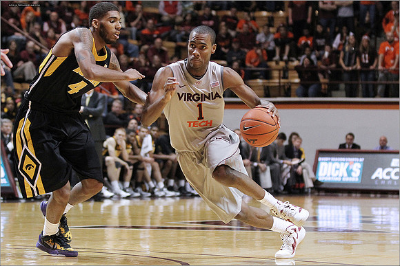 2012.11.27. Iowa (Hawkeyes) at Virginia Tech (Hokies).