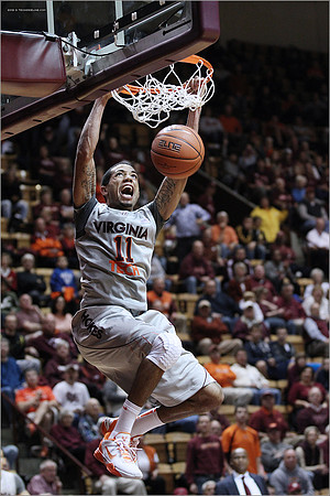 2012.11.27. Iowa (Hawkeyes) at Virginia Tech (Hokies).