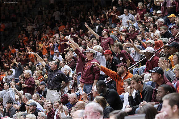 2012.11.27. Iowa (Hawkeyes) at Virginia Tech (Hokies).