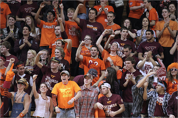 2012.11.27. Iowa (Hawkeyes) at Virginia Tech (Hokies).