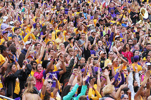 2015.09.26. VT at ECU.