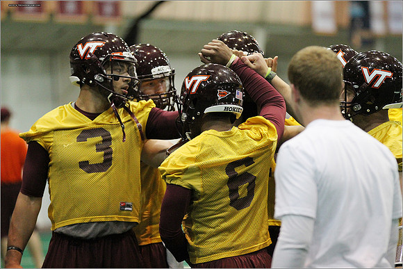 FB. 2013 Spring Practice.