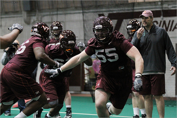 FB. 2013 Spring Practice.