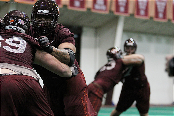 FB. 2013 Spring Practice.