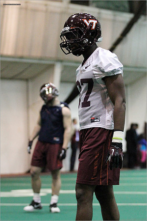 FB. 2013 Spring Practice.