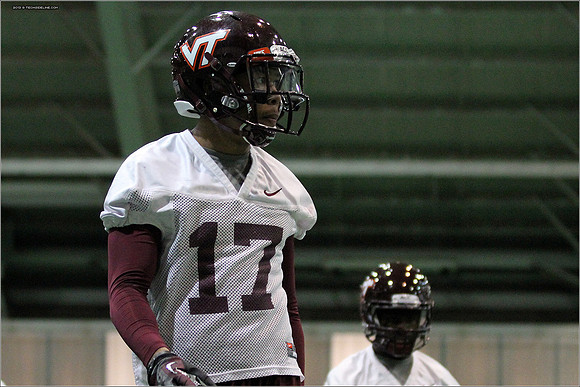 FB. 2013 Spring Practice.