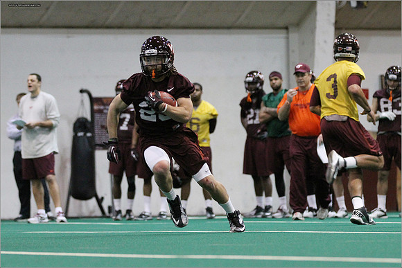 FB. 2013 Spring Practice.