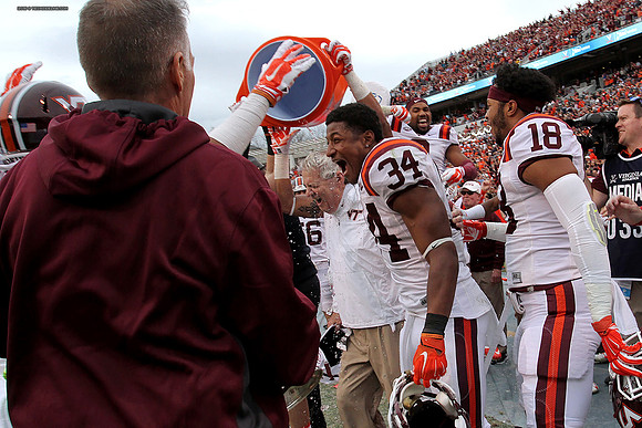 2015.11.28. VT at UVA.
