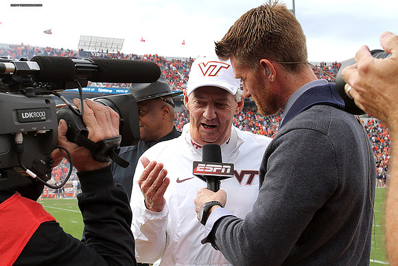 2015.11.28. VT at UVA.