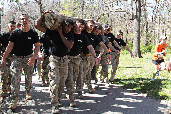 416 Memorial. Run For 32.