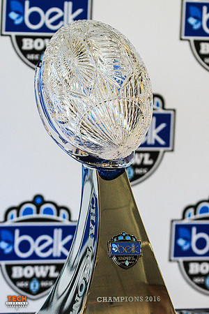 2016.12.28. VT vs Arkansas, Belk Bowl.