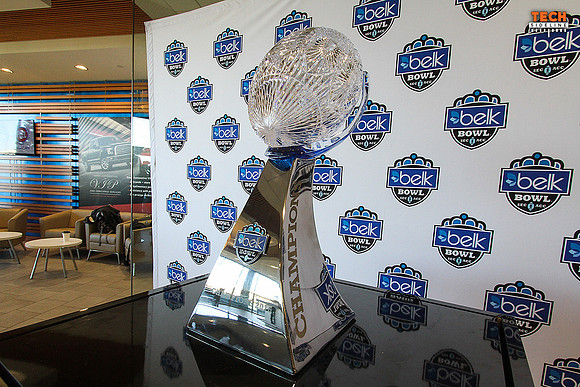 2016.12.28. VT vs Arkansas, Belk Bowl.