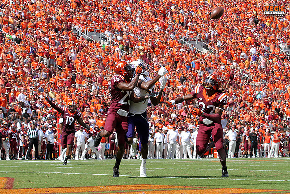 2016.09.24. ECU at VT.