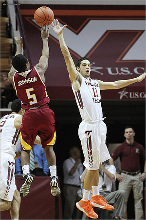2013.12.03. Winthrop at VT