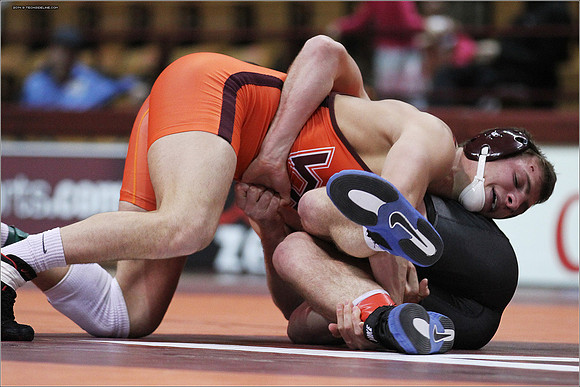2014.01.17. Wrestling. UNC at VT