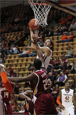 2013.12.03. Winthrop at VT