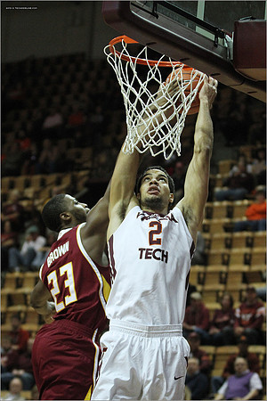 2013.12.03. Winthrop at VT