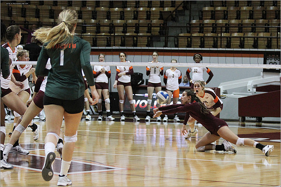 2013.11.08. Miami FL at VT. Volleyball.