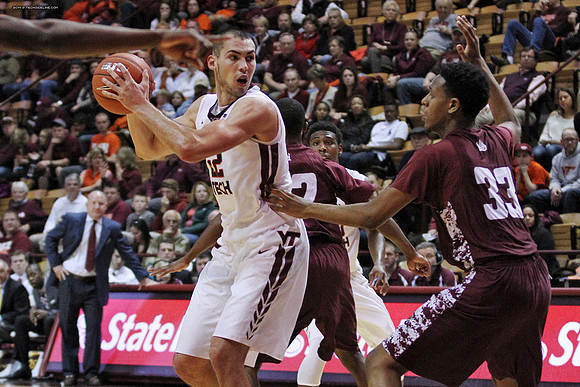 2014.12.14. Alabama A&M at VT