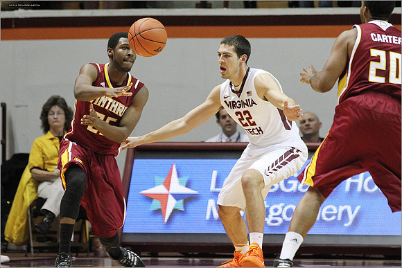2013.12.03. Winthrop at VT