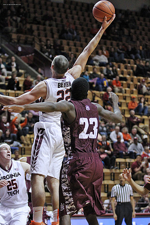 2014.12.14. Alabama A&M at VT
