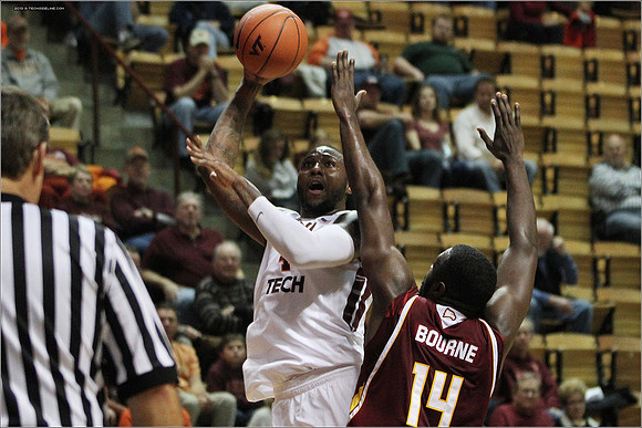 2013.12.03. Winthrop at VT