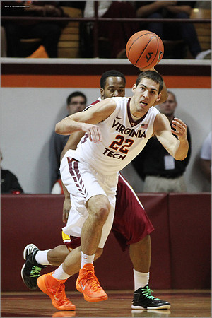 2013.12.03. Winthrop at VT