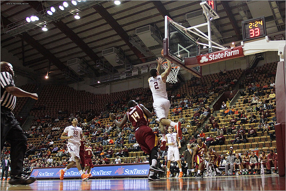 2013.12.03. Winthrop at VT