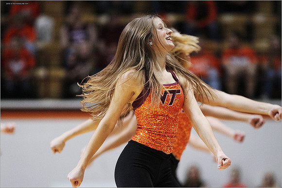 2013.12.03. Winthrop at VT