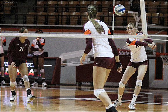 2013.11.08. Miami FL at VT. Volleyball.