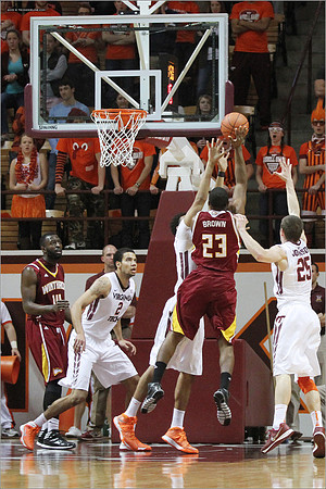2013.12.03. Winthrop at VT