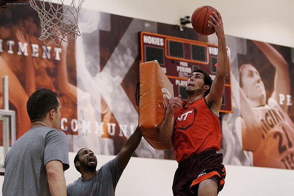 2014.11.05. VT Men Basketball Team Practice.