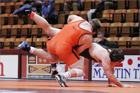 2014.01.17. Wrestling. UNC at VT