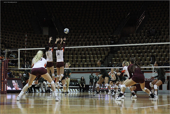 2013.11.08. Miami FL at VT. Volleyball.